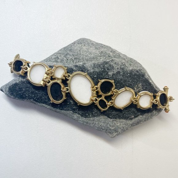 Carolee Lux Black & White Oval Cabochon Stone Bracelet - Picture 3 of 4